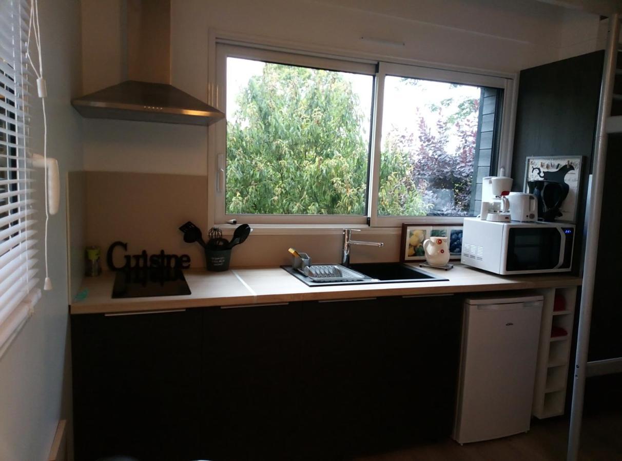 Studio Meuble 1 Piece Entierement Equipe Sans Cloisons Separatives Chavagnes-en-Paillers Exterior foto
